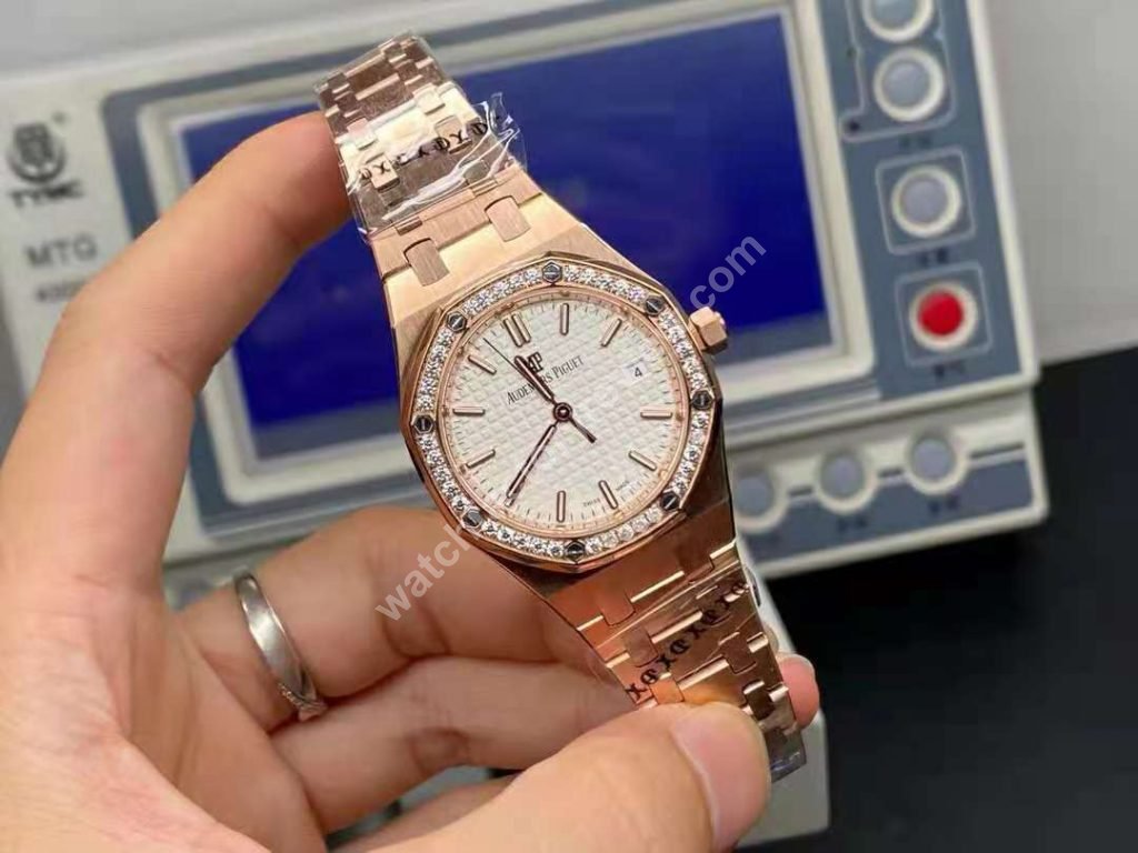 Replica Audemars Piguet Royal Oak 34mm Rose Gold