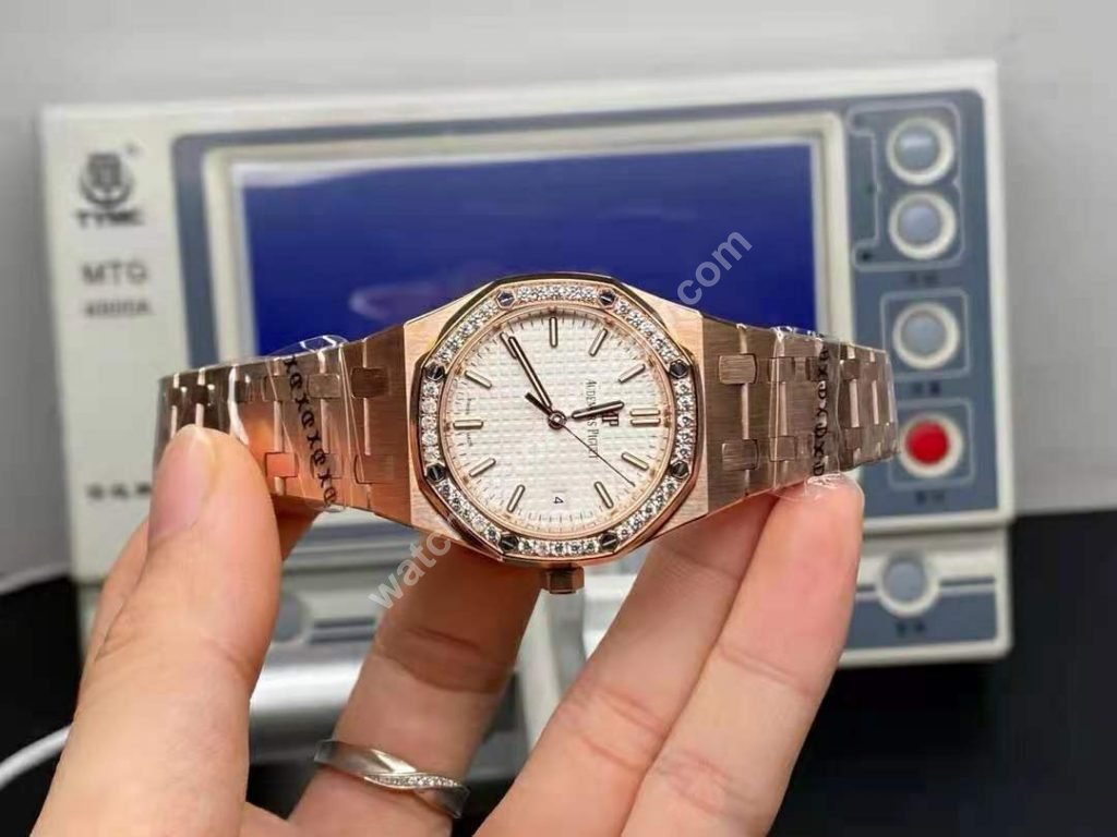 Replica Audemars Piguet Royal Oak 34mm Lady Watch