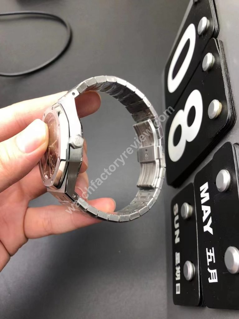Audemars Piguet Royal Oak 15407 Crown