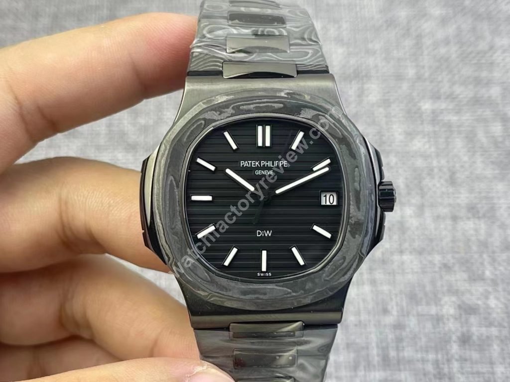 Patek Philippe Nautilus 5711 Carbon Replica