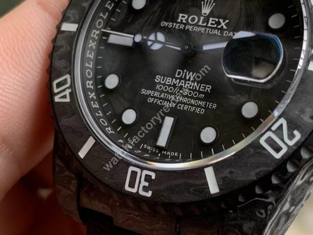 Rolex Submariner DiW Carbon Crown Logo