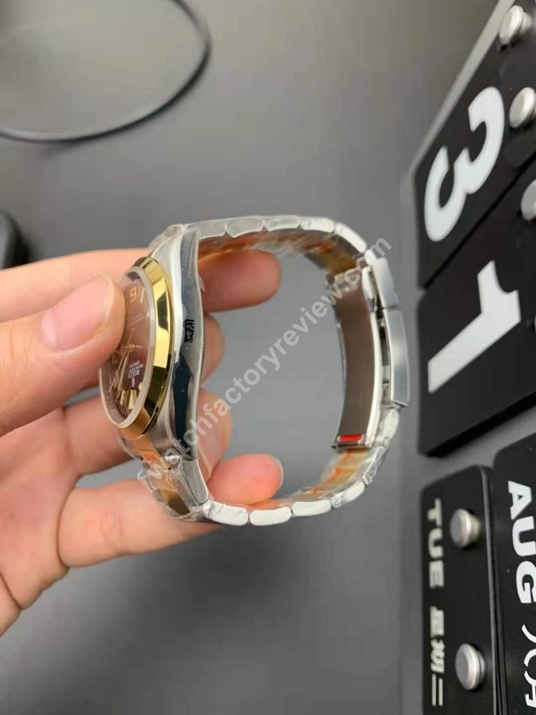 Rolex Explorer I 124173 Case