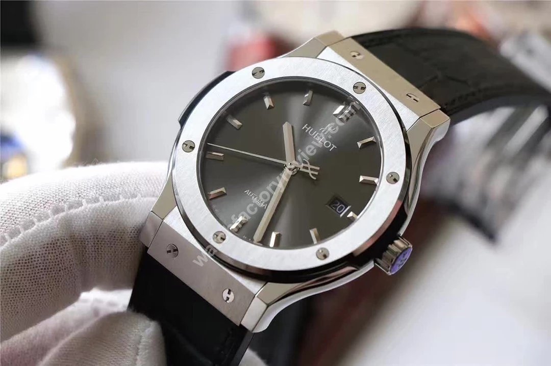 Hublot Classic Fusion Titanium Case