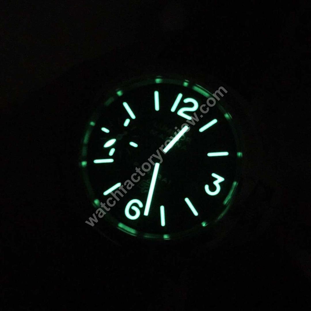 Panerai PAM 111 Dial Lume