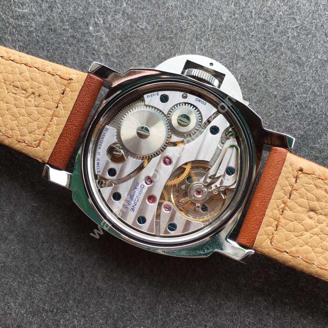 PAM 111 Unitas 6497 Movement