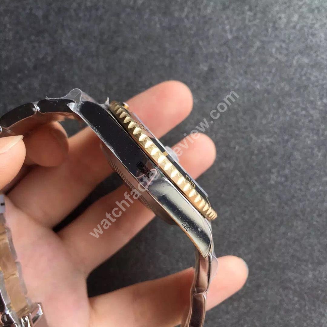 Rolex Submariner 116613LN Case