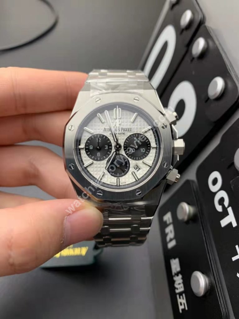 Replica Audemars Piguet Royal Oak Chronograph Black Subdials