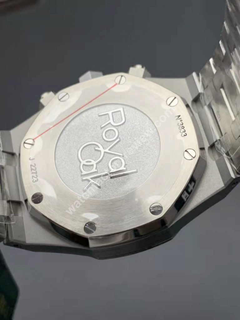 Audemars Piguet Royal Oak Chrono Black Subdial-Case Back