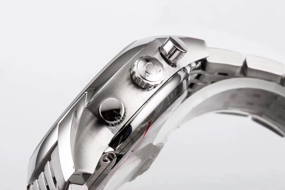 Replica Omega De Ville Chronograph Buttons