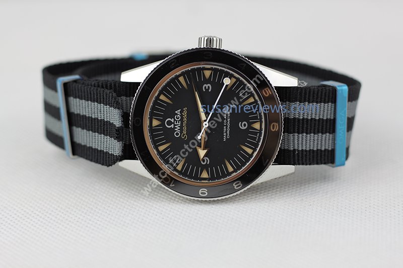 Omega Spectre 007 James Bond Replica Watch - Free Ship & Steel Bracelet