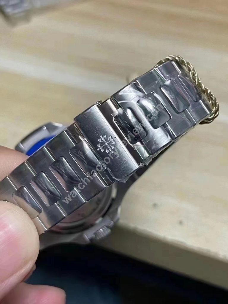 V2 Nautilus 5712 Bracelet