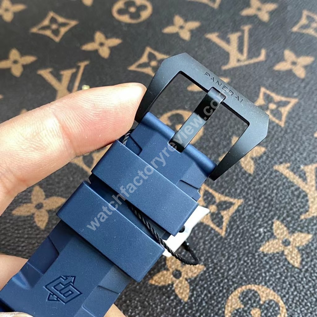 PAM 1232 Buckle