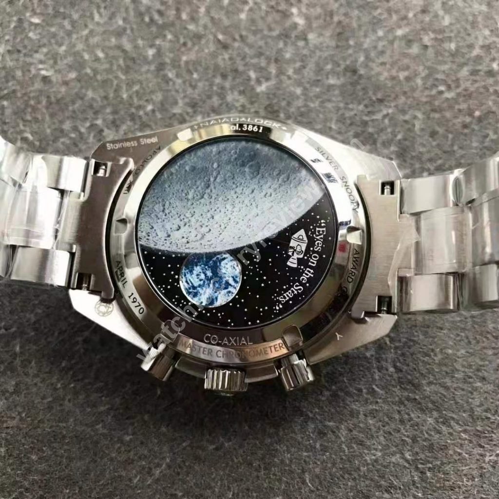Omega Speedmaster Snoopy Case Back