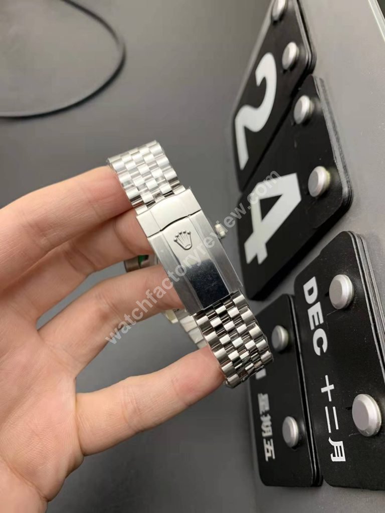Rolex Datejust II Green Rome Bracelet