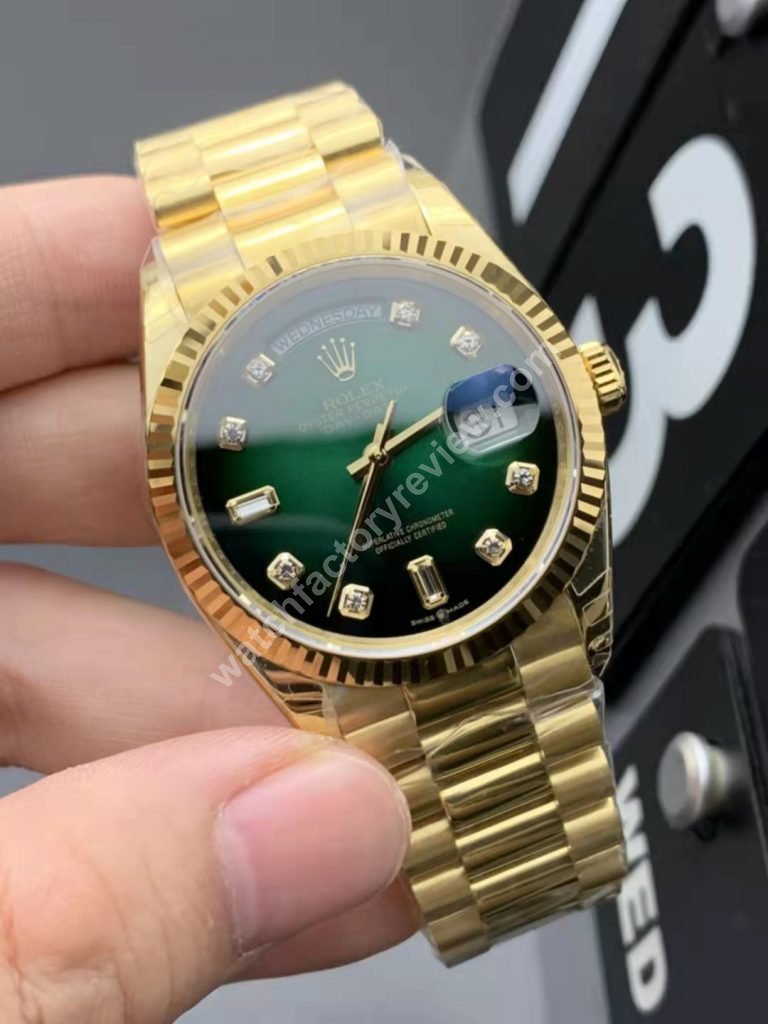 Replica Rolex Day-Date Green Dial