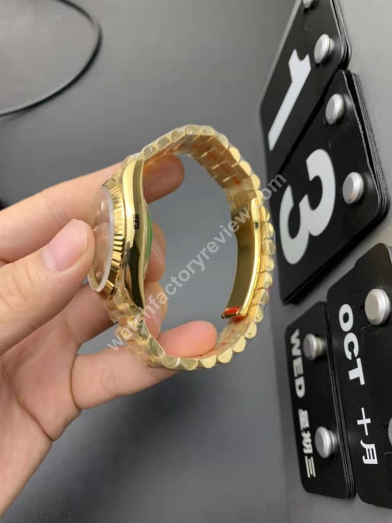 Rolex Day-Date 36mm Yellow Gold Case
