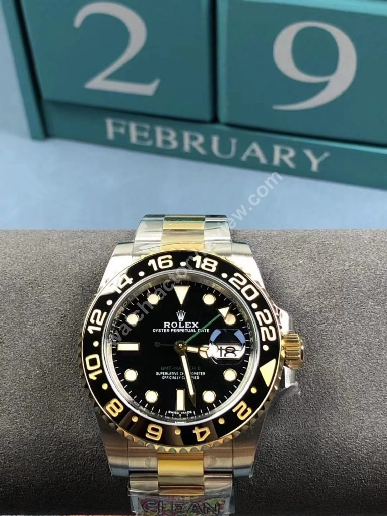 Replica Rolex GMT-Master II 116713LN Two Tone