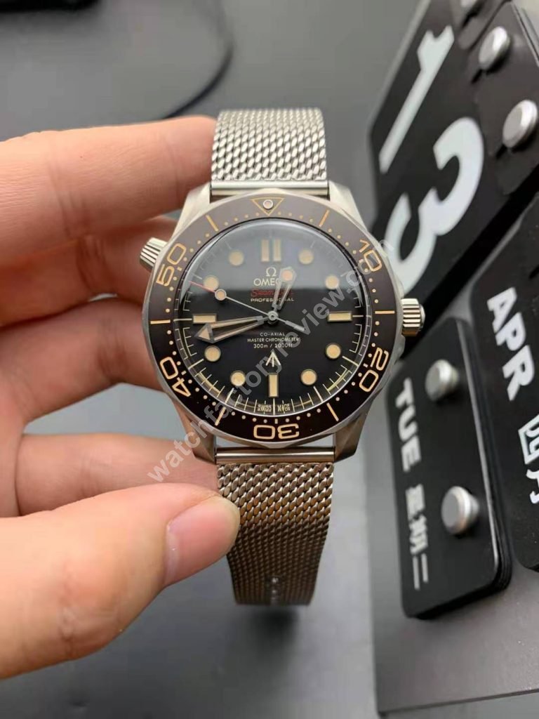 VSF Replica Omega Seamaster No Time to Die