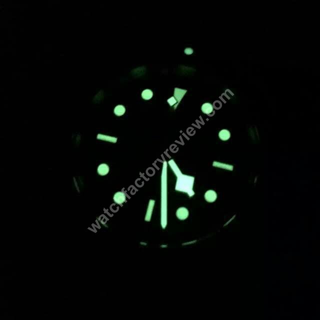 Tudor 79220R Dial Lume