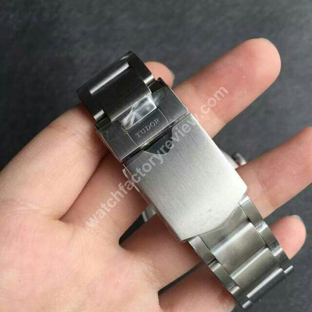 Tudor Shield Buckle