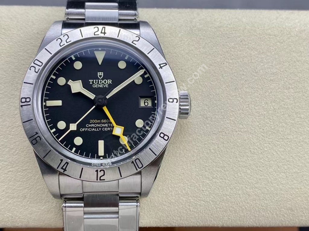 Tudor Black Bay Pro GMT Replica