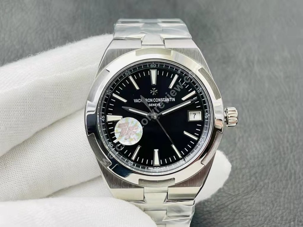 ZF VC Overseas 4500V Watch Review: A New Luxury Icon